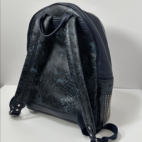 💯Authentic MCM Snakeskin Embossed Visetos Studded Medium Stark Backpack🍀 - Picture 6 of 17